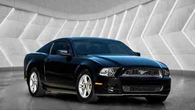 2014 Ford Mustang V6 Coupe