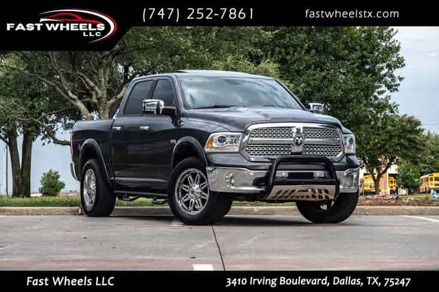 2016 RAM 1500 Laramie Crew Cab SWB 4WD